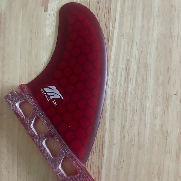 True Ames side side bites 3.25 red honeycomb Futures compatible - Picture 2 of 3